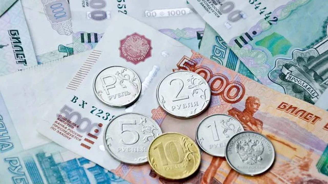 En caída libre: así se devaluó el rublo desde el inicio de la invasión rusa a Ucrania