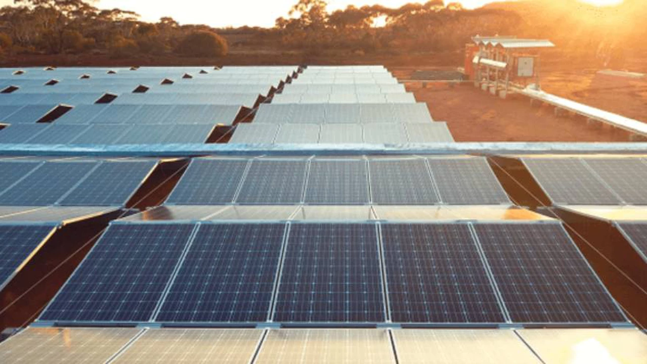 Baja de subsidios: ¿podría el leasing de paneles solares ser una solución para las empresas?