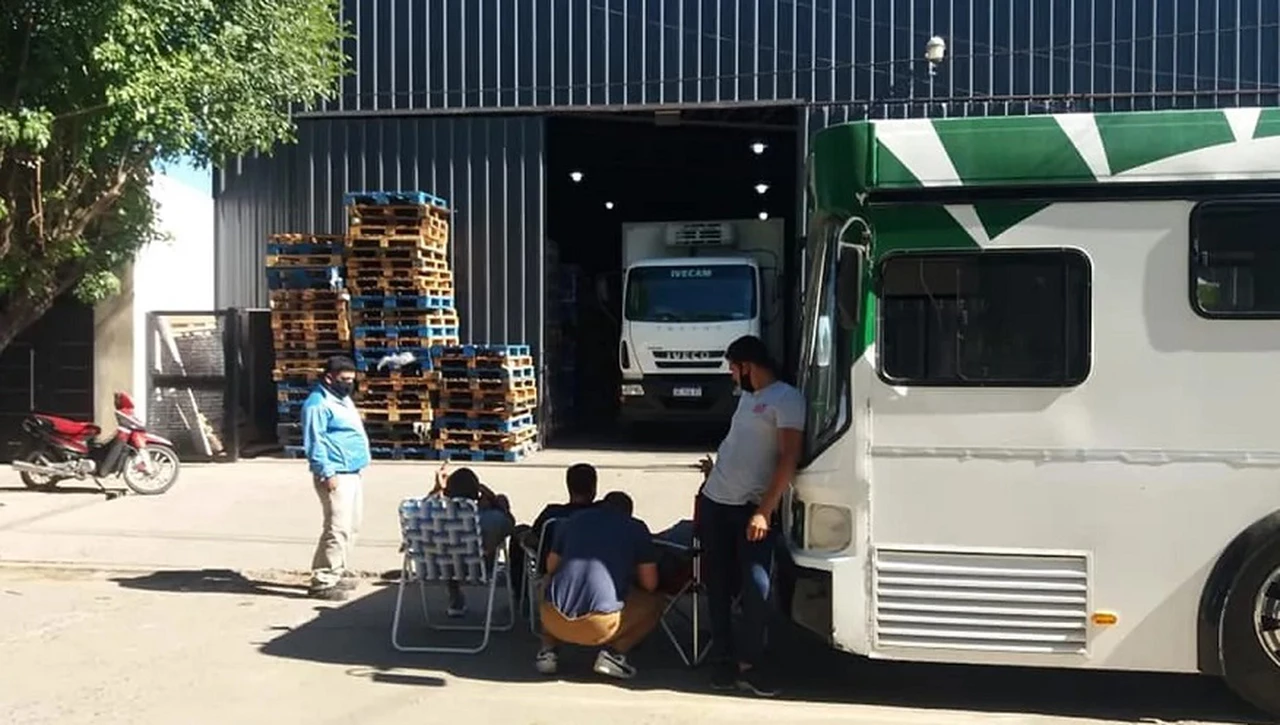 Revés para los Moyano: dos gremialistas de Camioneros quedaron detenidos por bloquear una empresa