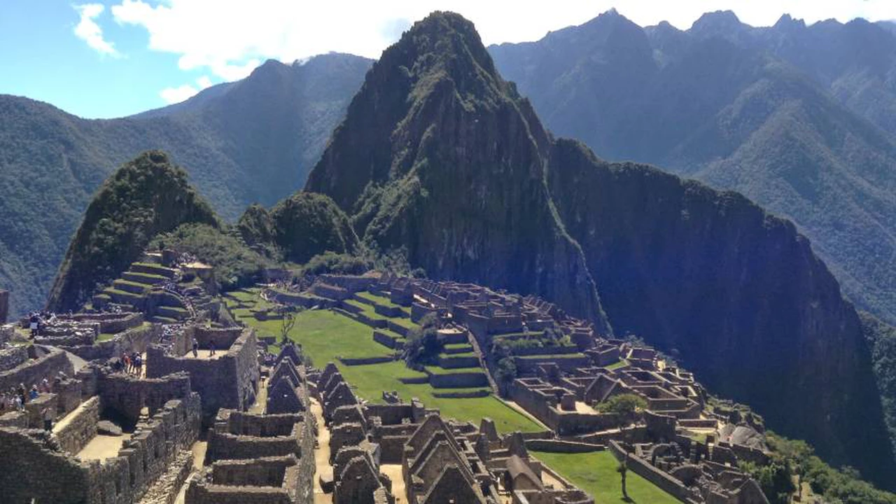 Todo lo que debés saber para viajar a Cusco y Machu Picchu: precios de pasajes, excursiones y tips clave
