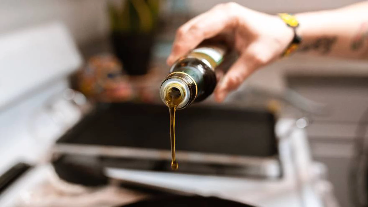 La Anmat prohibió la elaboración y comercialización de un aceite de oliva y un aceto balsámico