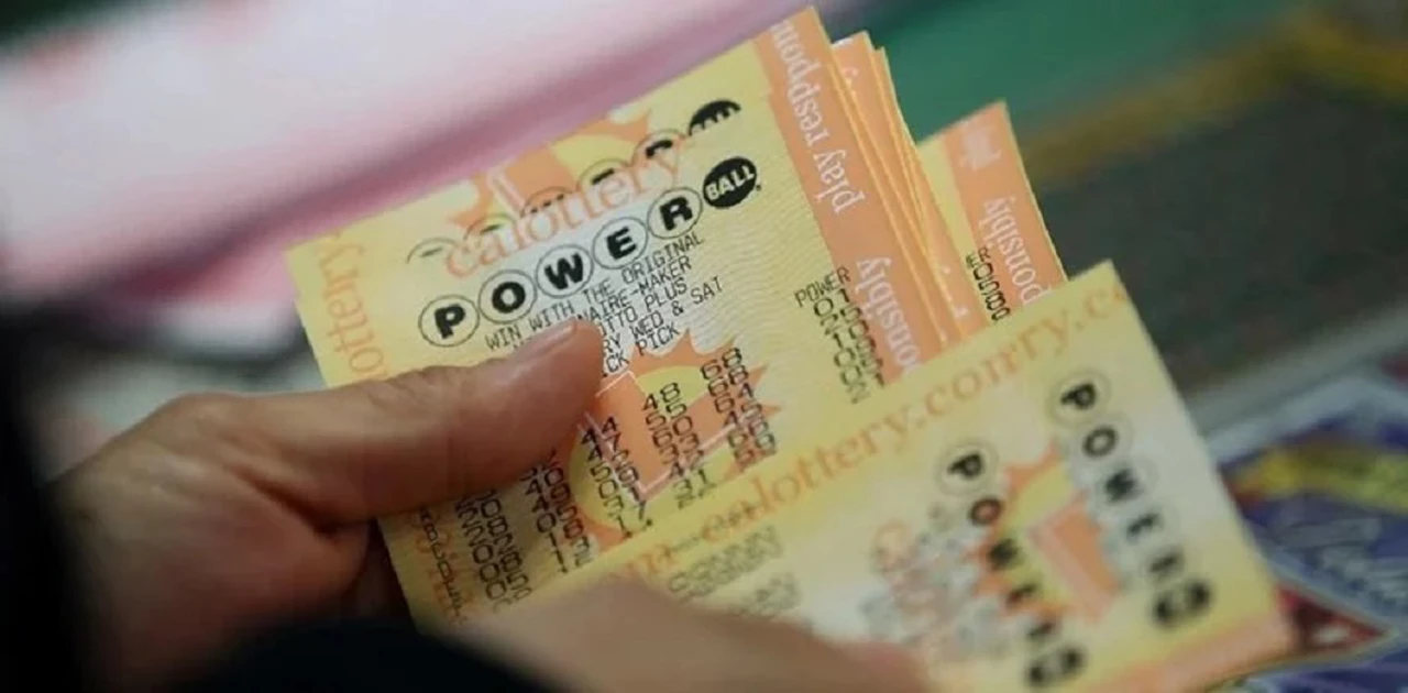 Cuál es el truco de un hombre para ganar la lotería poco a poco: ya acumuló 100.000 dólares