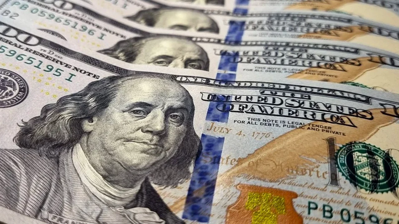 A cuánto va a estar el dólar oficial en 2023, según el Presupuesto