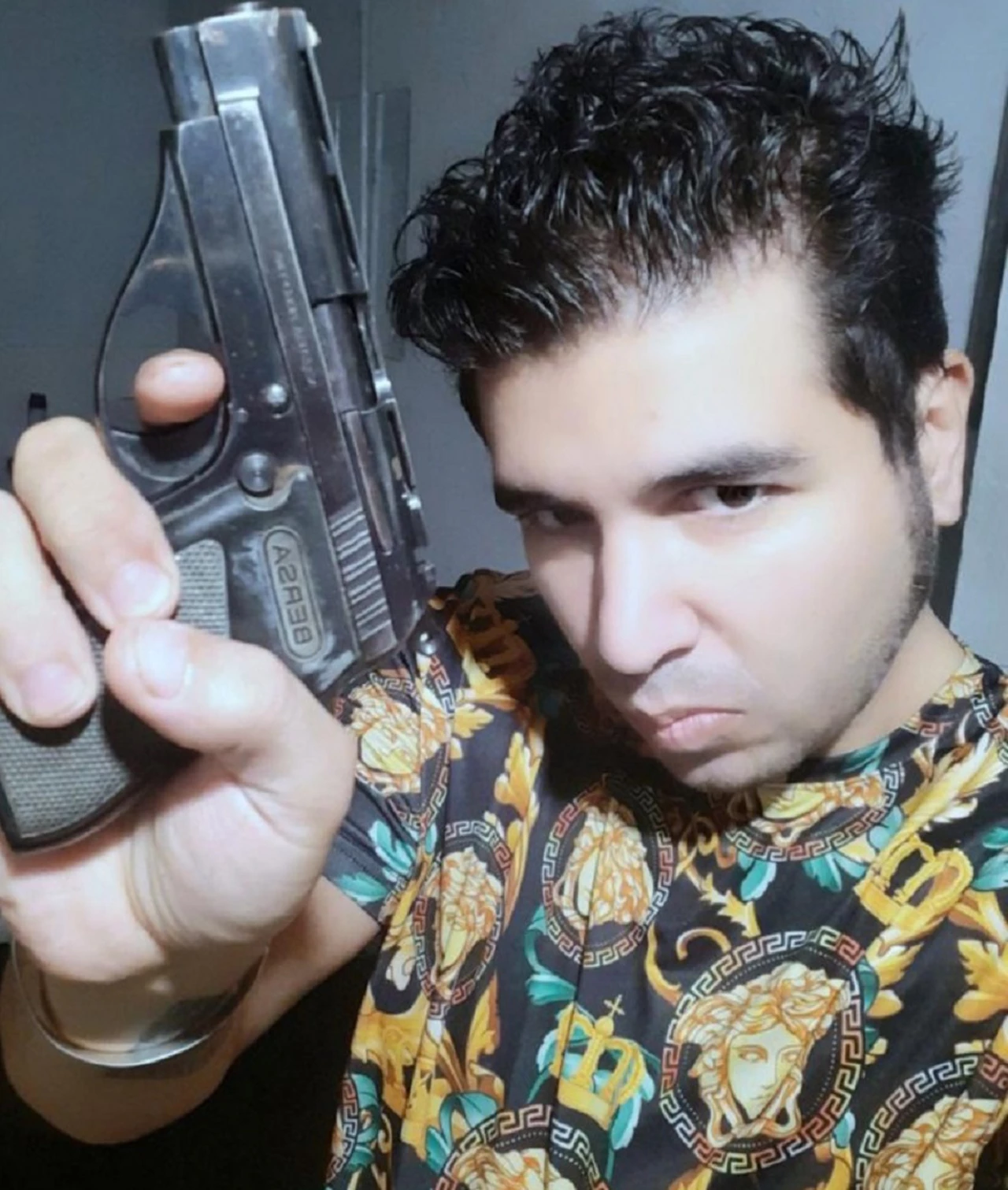 Encontraron el celular de Sabag Montiel y un video donde se lo ve usando el arma