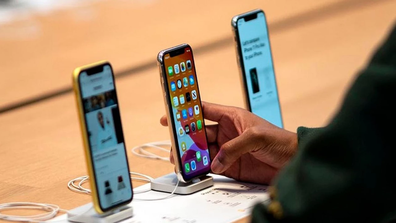 Cinco celulares buenos y baratos para comprar este 2022