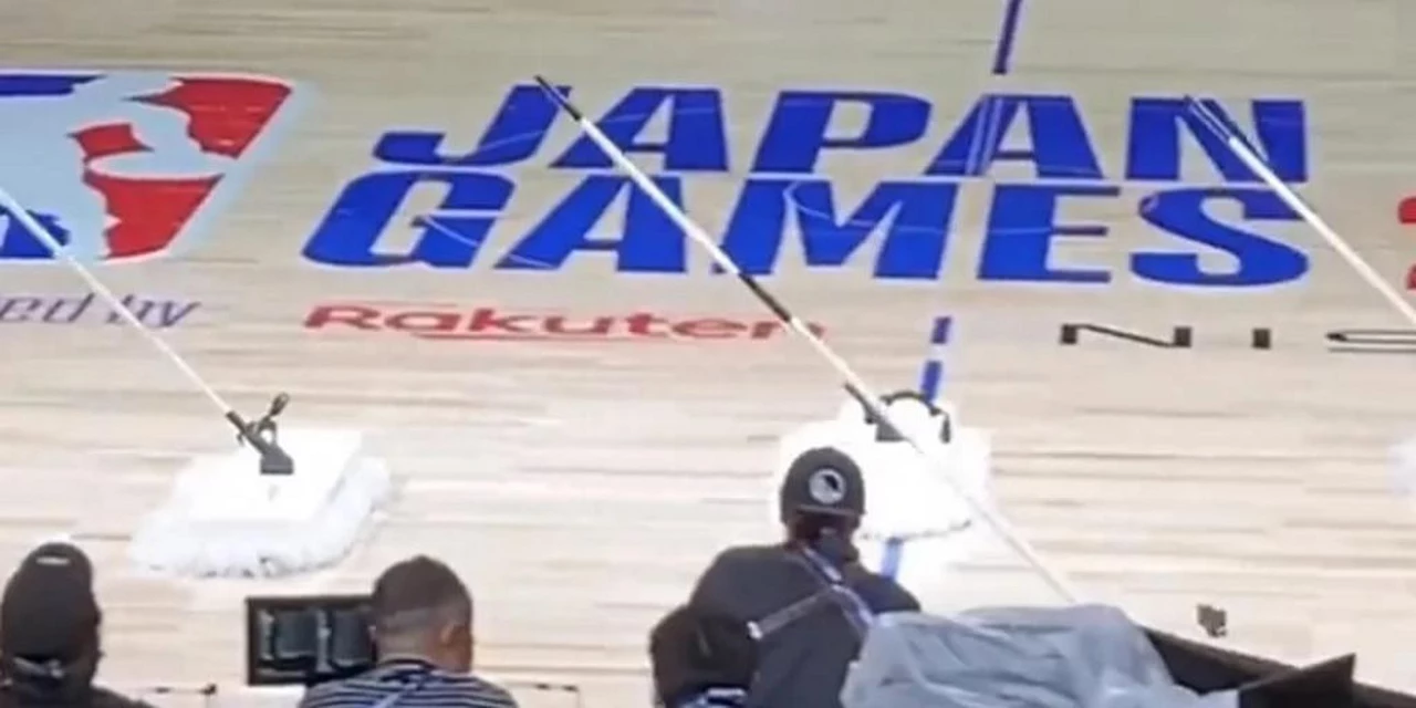 VIDEO | Furor por los "trapeadores automáticos" en Japón durante la visita de la NBA