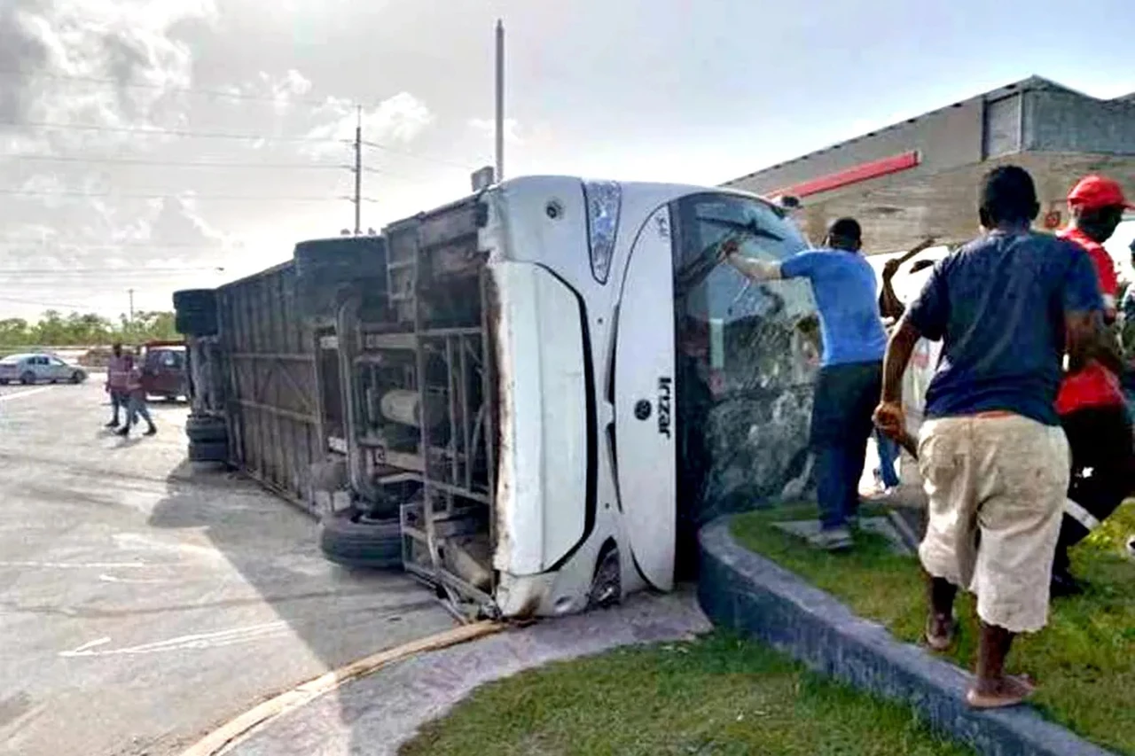 Otra tragedia en Punta Cana: ya son dos las argentinas que fallecen por el vuelco de un micro turístico