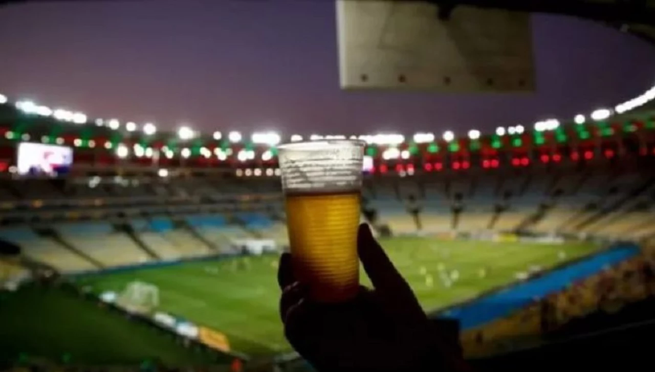 Qatar prohibió la venta de alcohol en los estadios del Mundial