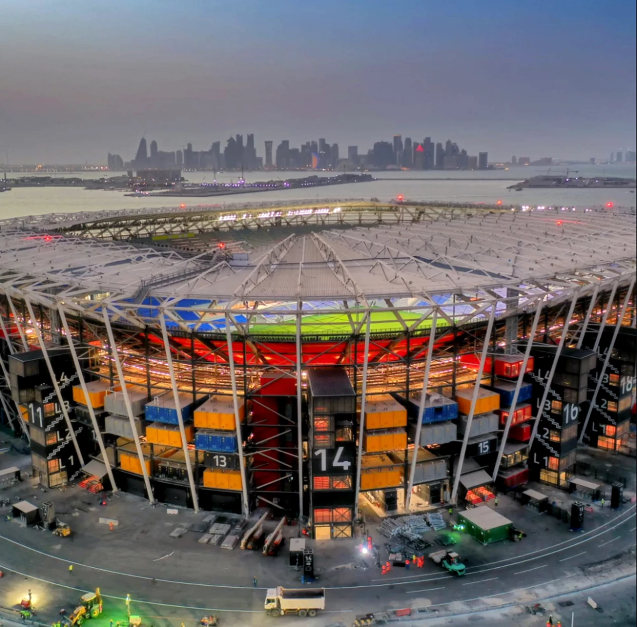"974 STADIUM", el innovador estadio de Qatar construido con 974 contenedores CIMC: un hito en sustentabilidad que anticipa el futuro de eventos globales