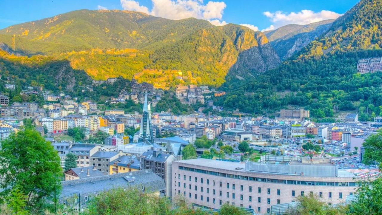 Andorra, el país en el que podés trabajar sin pasaporte europeo y ganar más de mil euros