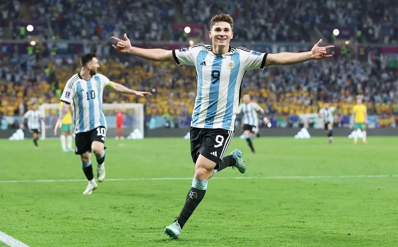 Argentina venció a Australia 2 a 1 y pasó a cuartos de final