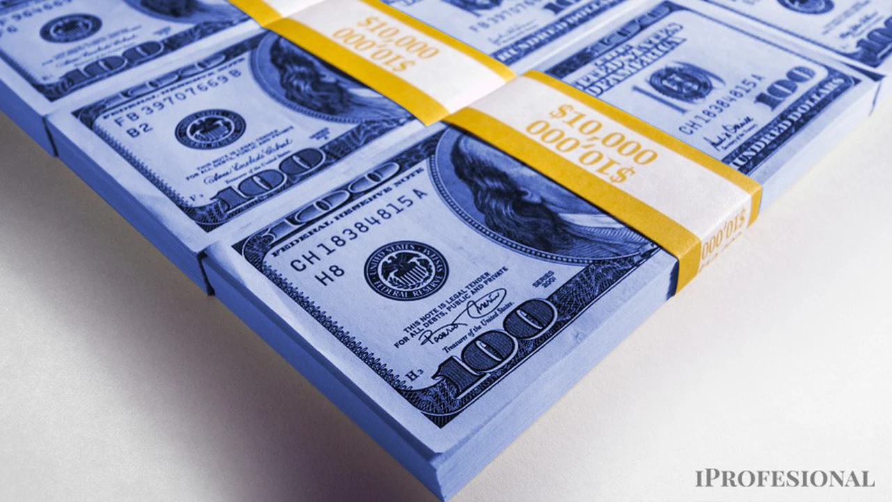 Dólar hoy | El "contado con liqui" volvió superar los $400, mientras que el blue se mantuvo en $393