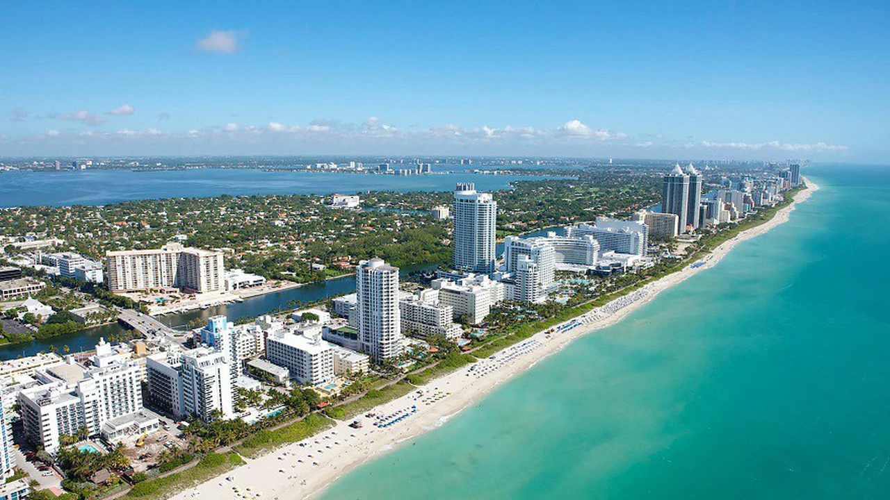 Cuánto cuesta un pasaje para viajar a Miami y en qué momento del año es más barato
