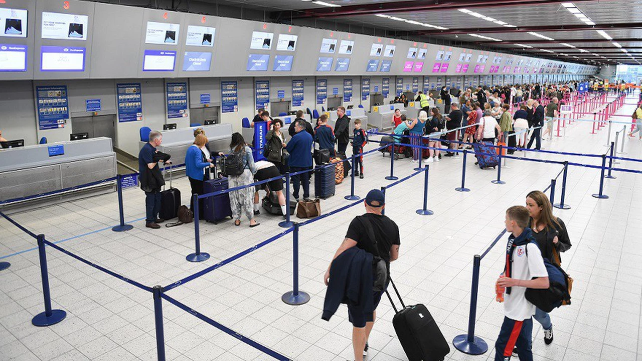 ¿Sin vuelos en Semana Santa?: gremios preparan un paro total que preocupa a operadores turísticos