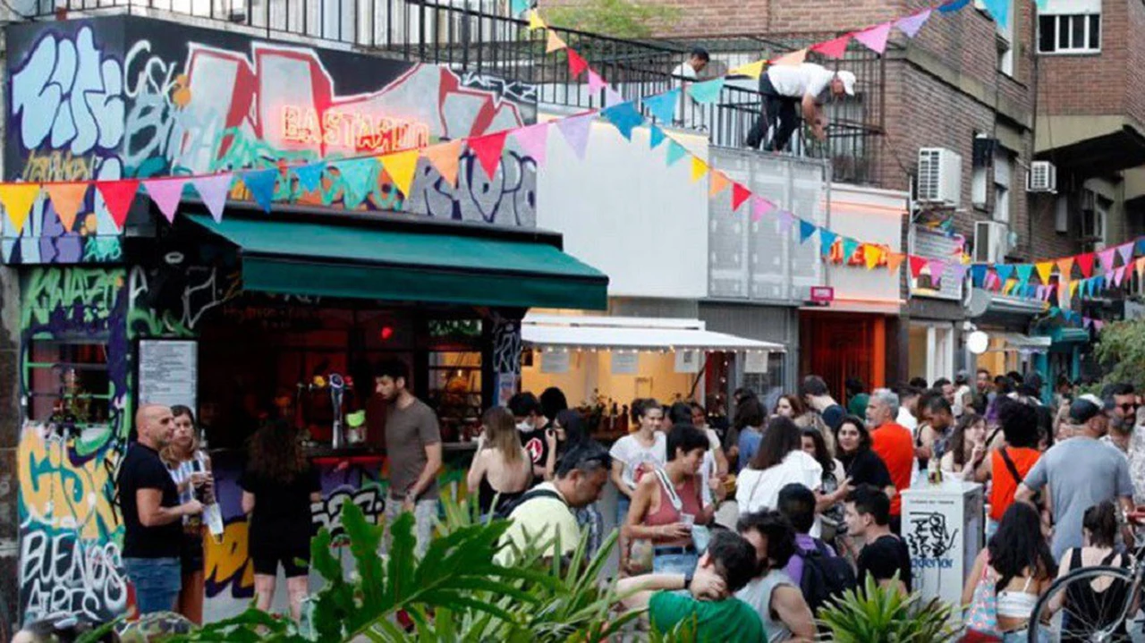 Los 9 mejores lugares para ir a comer en el nuevo polo gastronómico del Barrio Chino