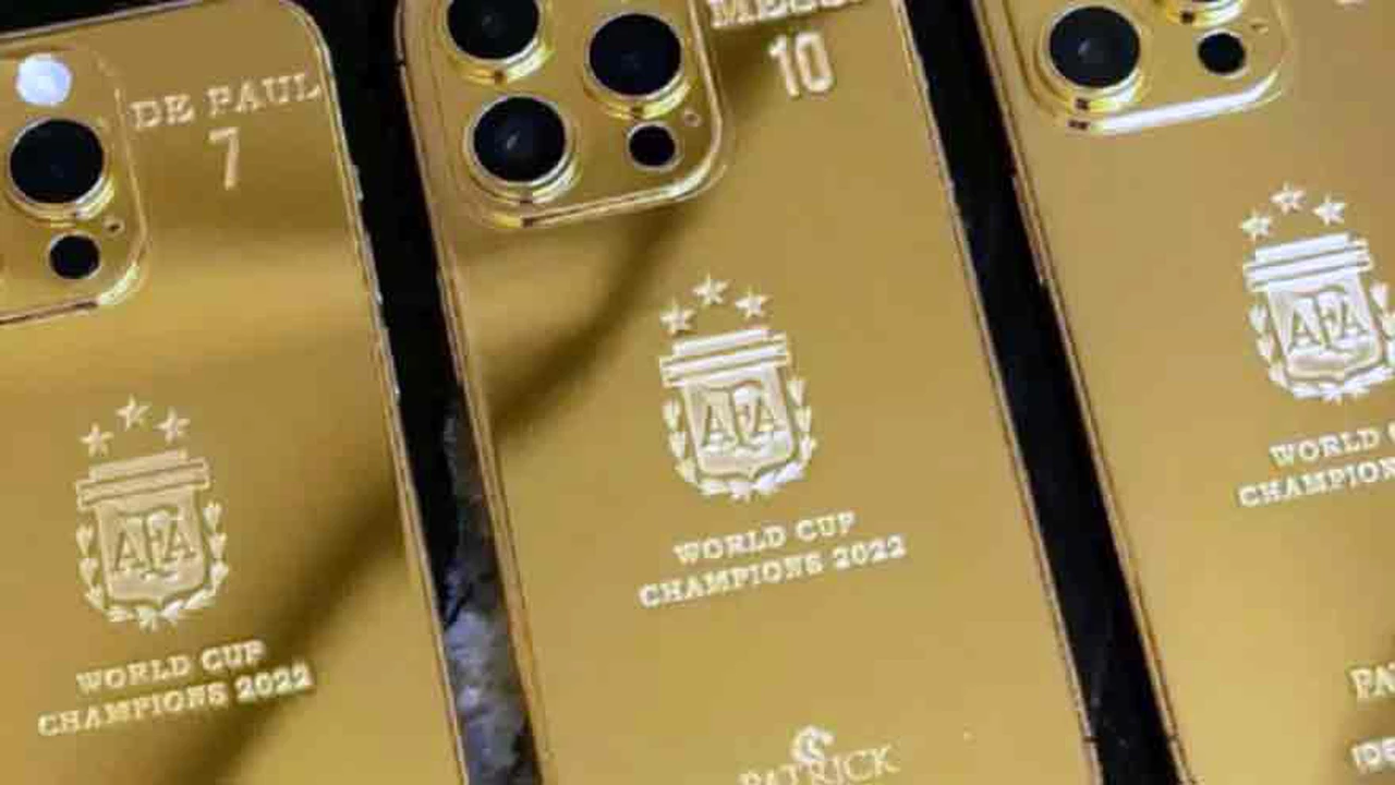 El que sale campeón del mundo recibe iPhone 14 de oro: cuánto vale el lujoso obsequio que aceptó Messi para él y sus compañeros