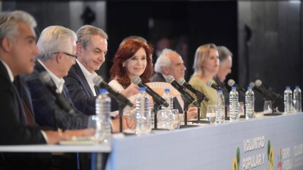 Cristina Kirchner y un ensayo de "operativo clamor", entre lawfare, economía y apoyo regional