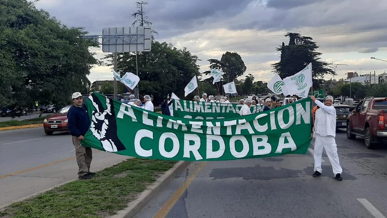 Crece la tensión gremial: paralizaron la fábrica de Bagley en Córdoba y dictaron la conciliación obligatoria