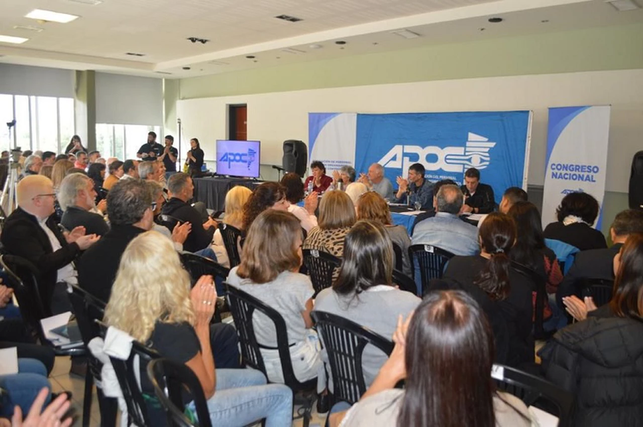 Hugo Quintana fue elegido secretario general de APOC y llamó a "seguir avanzando unidos"