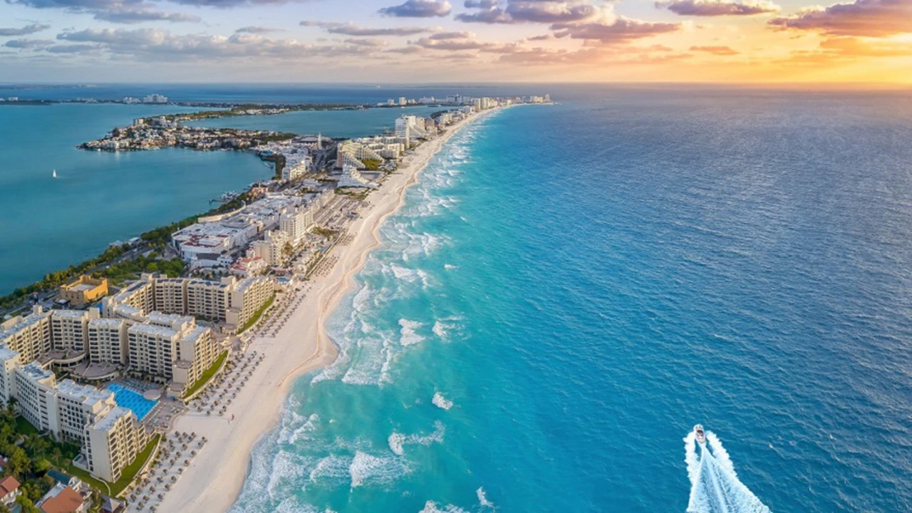 Vuelos baratos a Cancún: cómo conseguir los mejores precios y en qué momento del año viajar