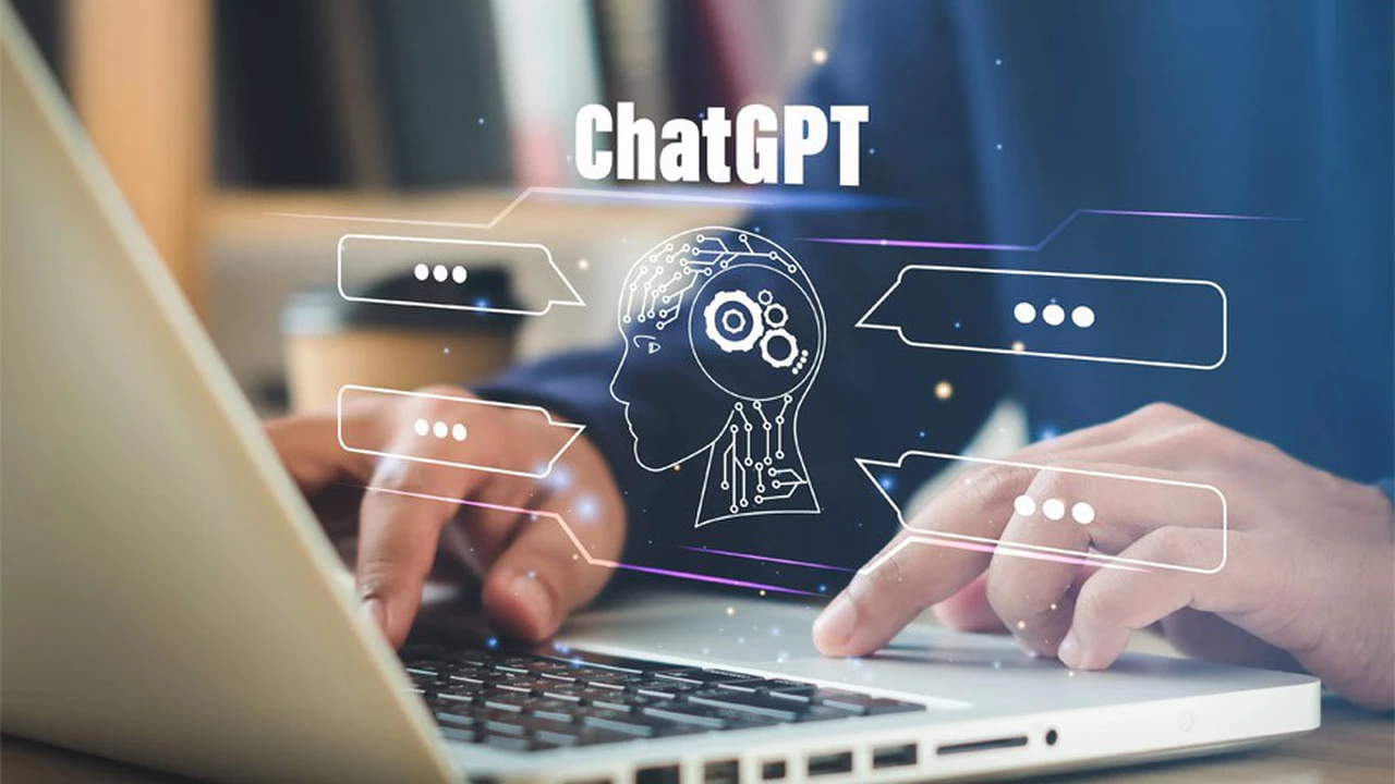 Cómo usar ChatGPT para conseguir trabajo en dólares