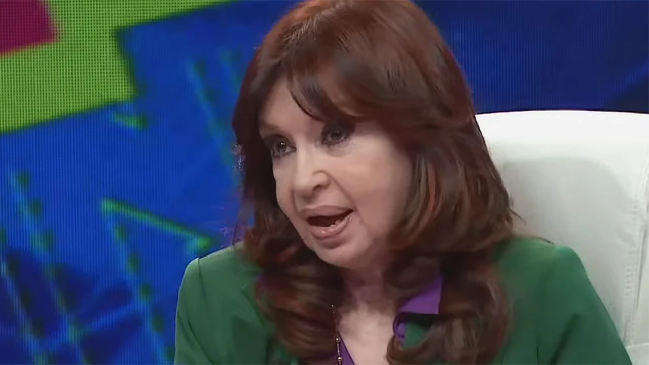 Cristina Kirchner: "Massa agarró una papa caliente, necesitamos revisar ese acuerdo con el FMI"