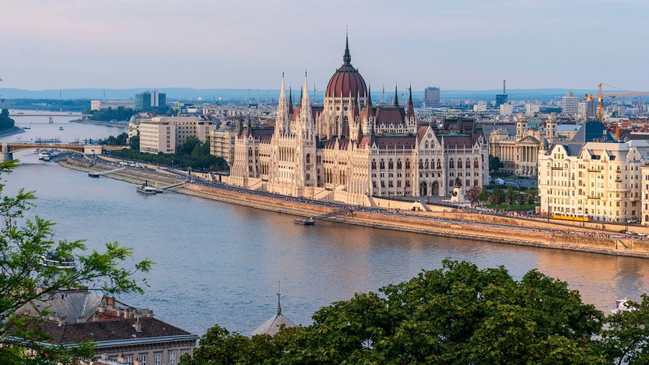 Budapest, un destino imperdible: cómo conseguir vuelos más baratos y en qué momento es mejor viajar