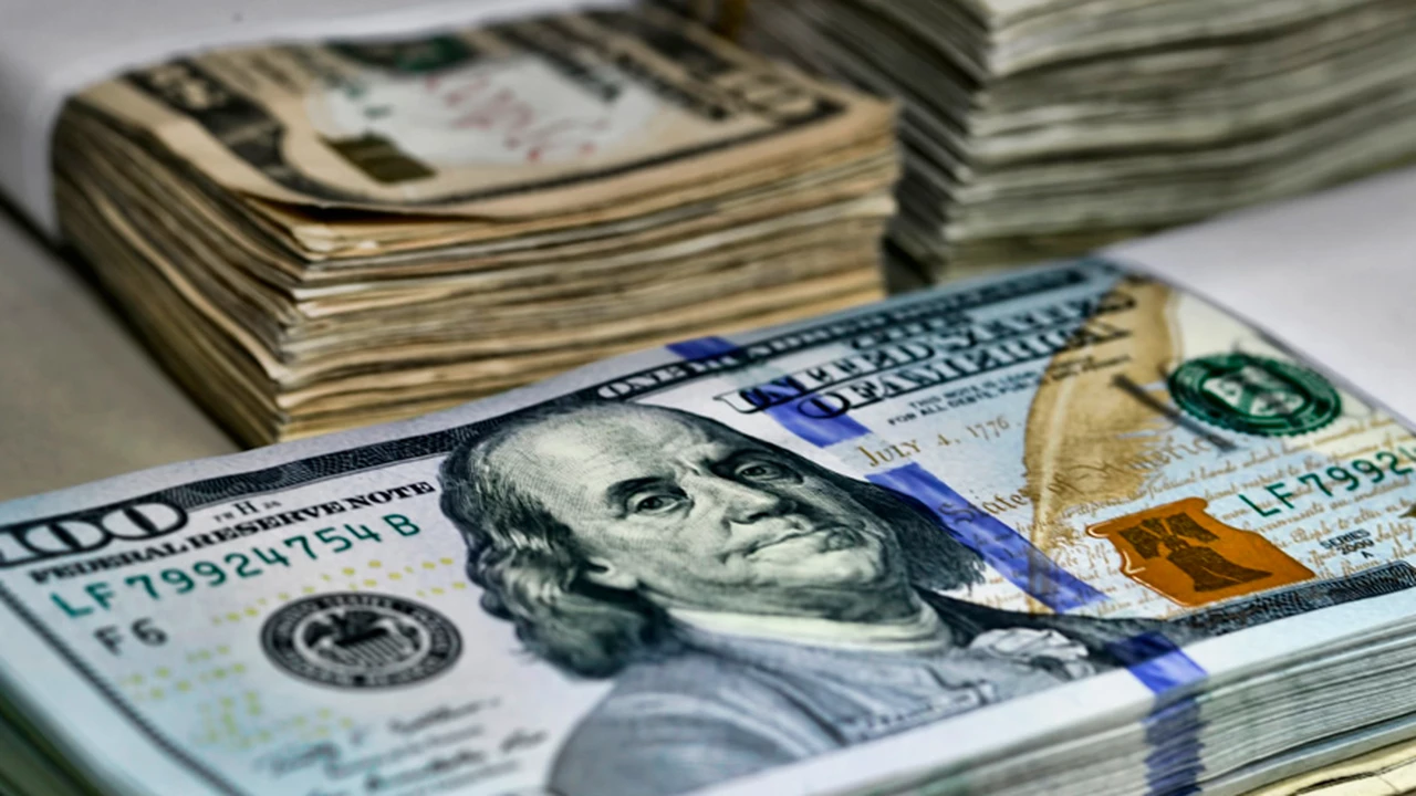 Las medidas de seguridad de los billetes de dólar más nuevos: qué sucede con los antiguos