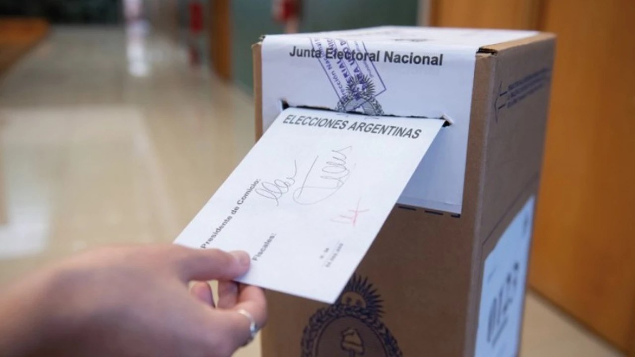 Insólito: en un barrio destinaron una mesa exclusiva para que vote un solo apellido