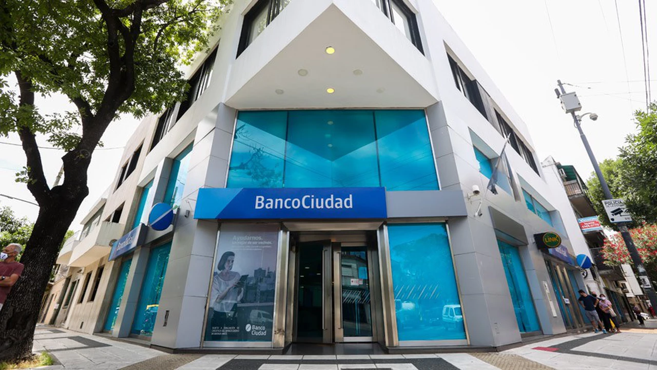 Plazo fijo Banco Ciudad versus dólar: cuánto ganás si invertís con $450.000