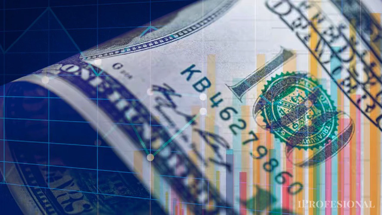 Se recalientan los pronósticos para el dólar: qué precio prevén 40 economistas para los próximos meses
