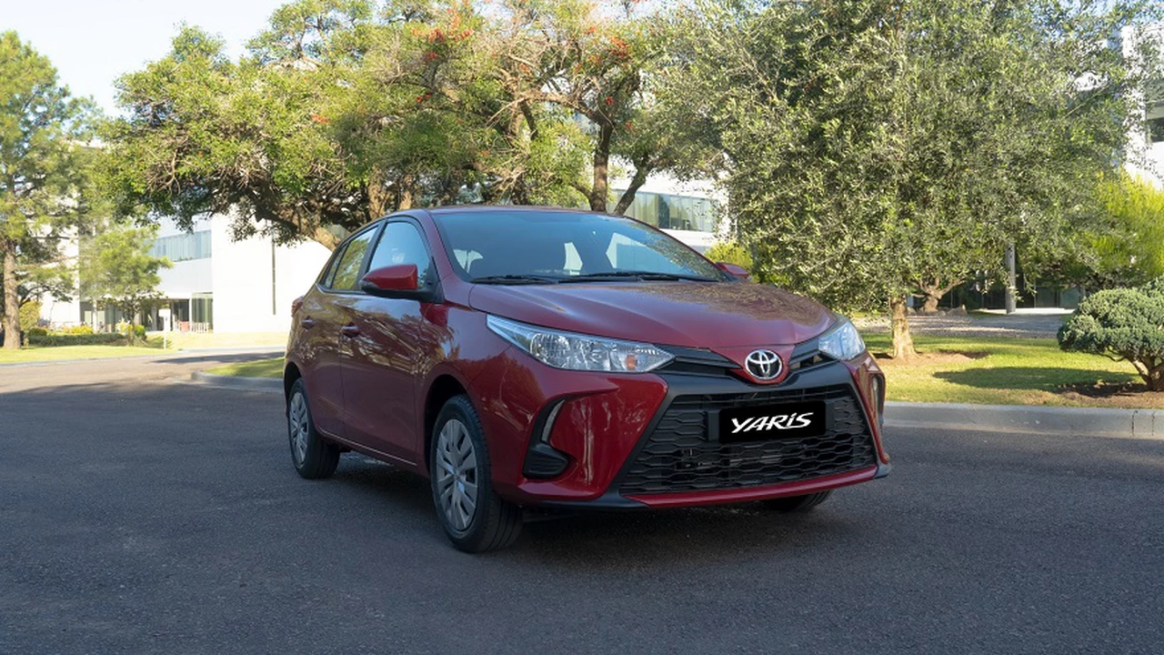 El Toyota Yaris más accesible ahora suma caja automática CVT