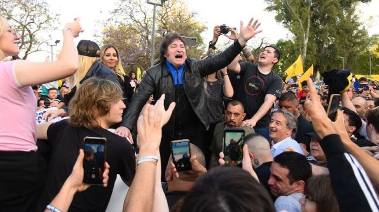 "Que el miedo no le gane a la esperanza": Milei cerró su campaña junto a Bullrich ante una multitud en Córdoba