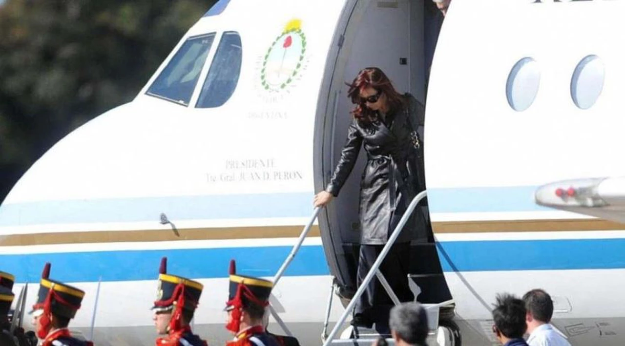Indignación por el uso del avión presidencial por parte de Cristina Kirchner y comitiva para un viaje no oficial