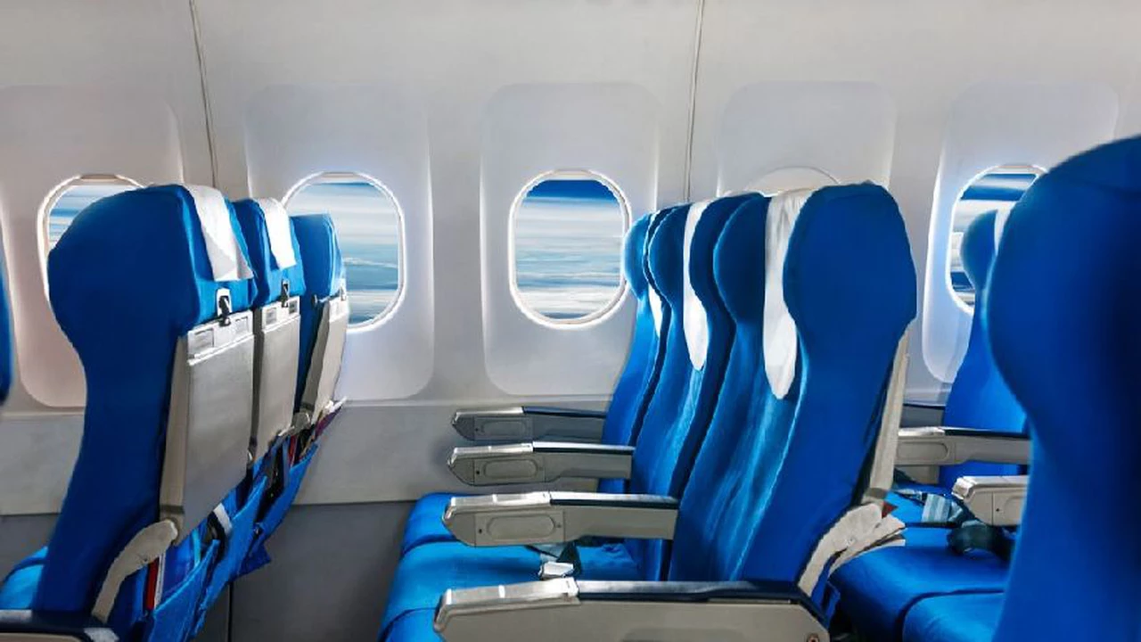 Si viajás en avión, estos son los mejores asientos: así lo afirma la inteligencia artificial