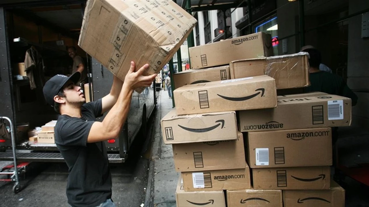 Amazon busca empleados en Argentina: ofrece sueldo de hasta UN MILLÓN de pesos
