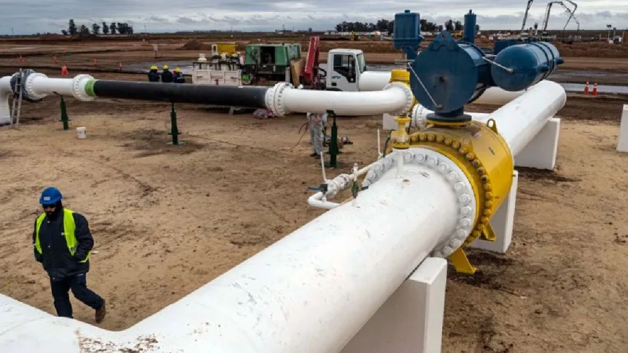 Con qué presupuesto y nuevas condiciones el Gobierno sale a relicitar las obras pendientes del Gasoducto Norte