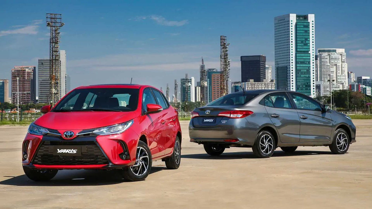 Cuánto sale en abril Yaris, el auto más vendido y más accesible de Toyota
