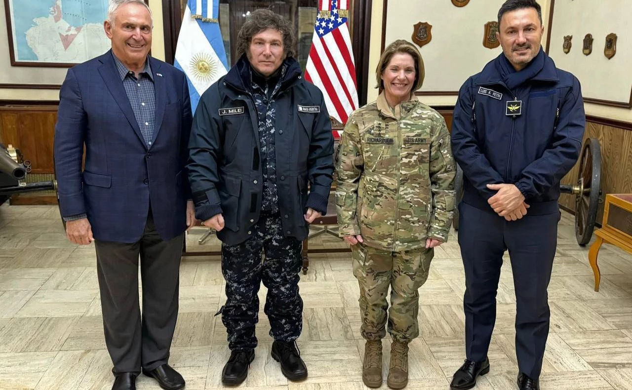 Milei se reunió en Ushuaia con una máxima autoridad del ejército de Estados Unidos