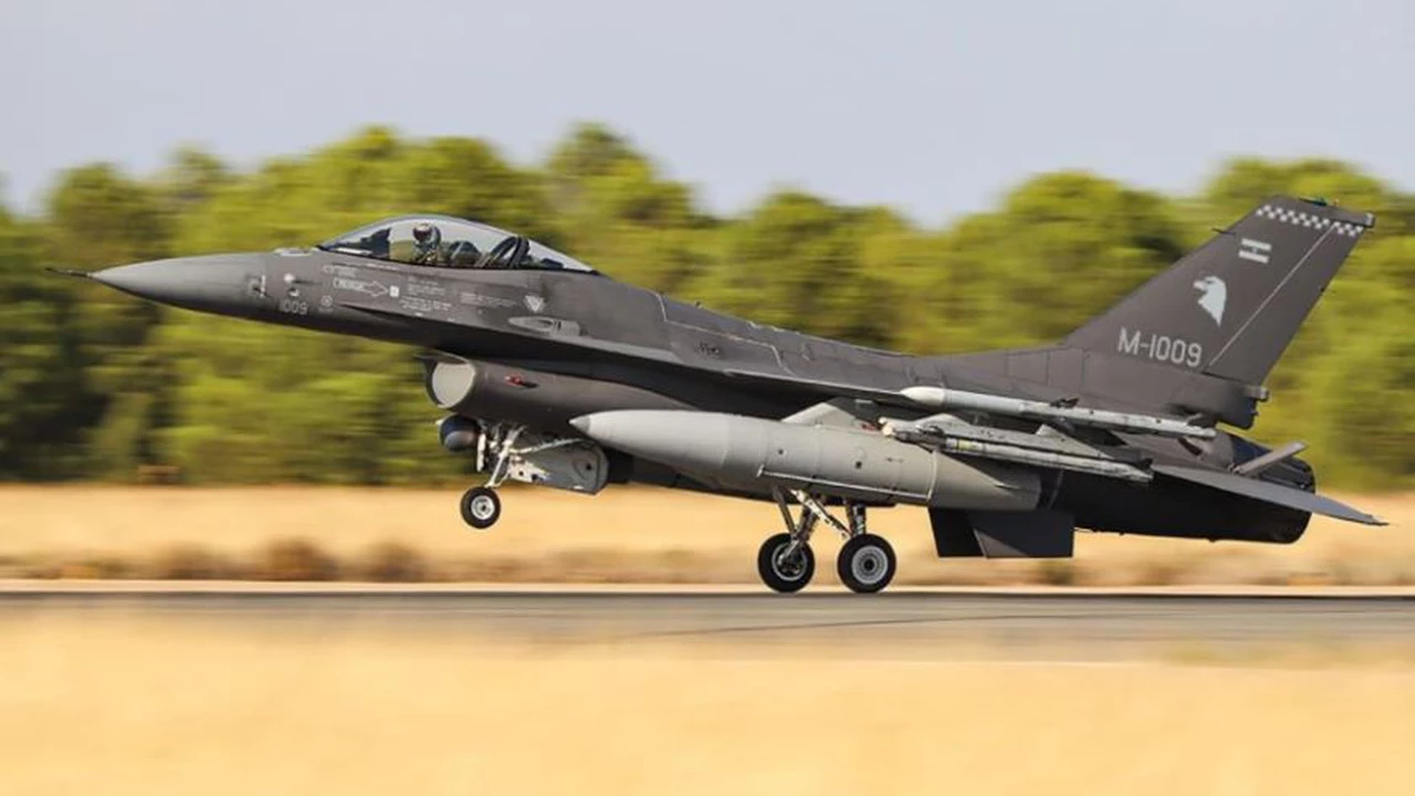 Luis Petri y Javier Milei anunciaron la compra de 24 aviones F-16 a Dinamarca