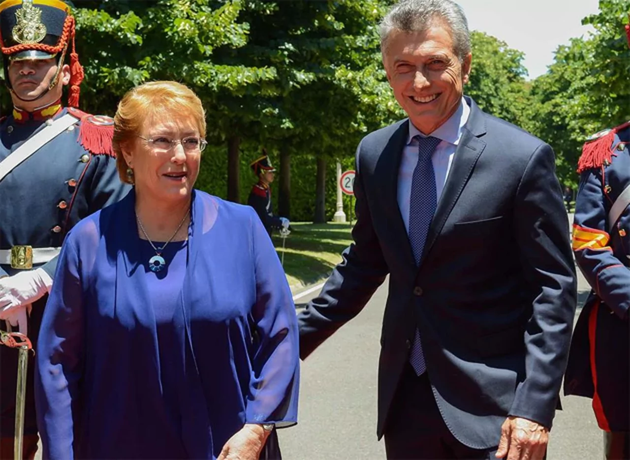 En Chile, Macri llamó a profundizar la relación bilateral