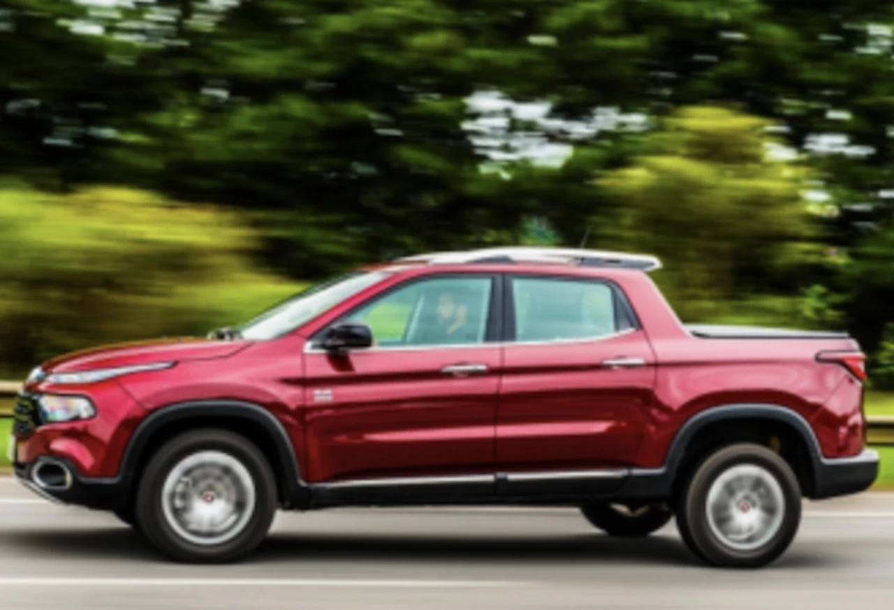Fiat lanza la Toro Model Year 2019 con novedades de equipamiento