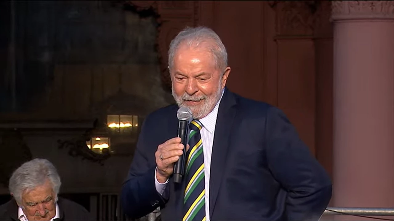 Lula Da Silva confirmó su candidatura a presidente de Brasil