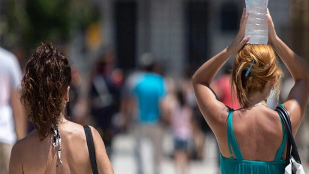 Extrema ola de calor mantiene en alerta a Grecia e Italia y se esperan nuevos récords