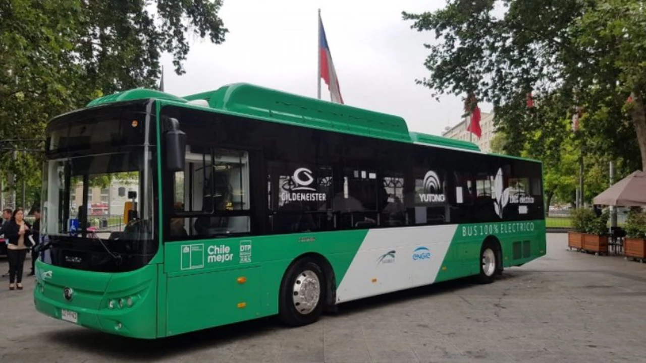Un país latinoamericano adquirió nuevos buses eléctricos para reemplazar su sistema de transporte