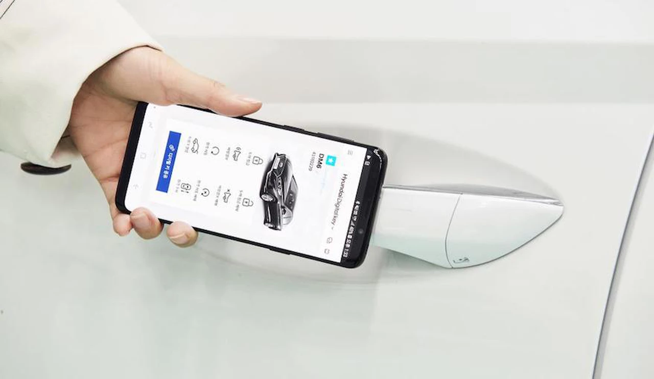 Hyundai crea la llave digital que permite abrir y arrancar un auto desde el celular