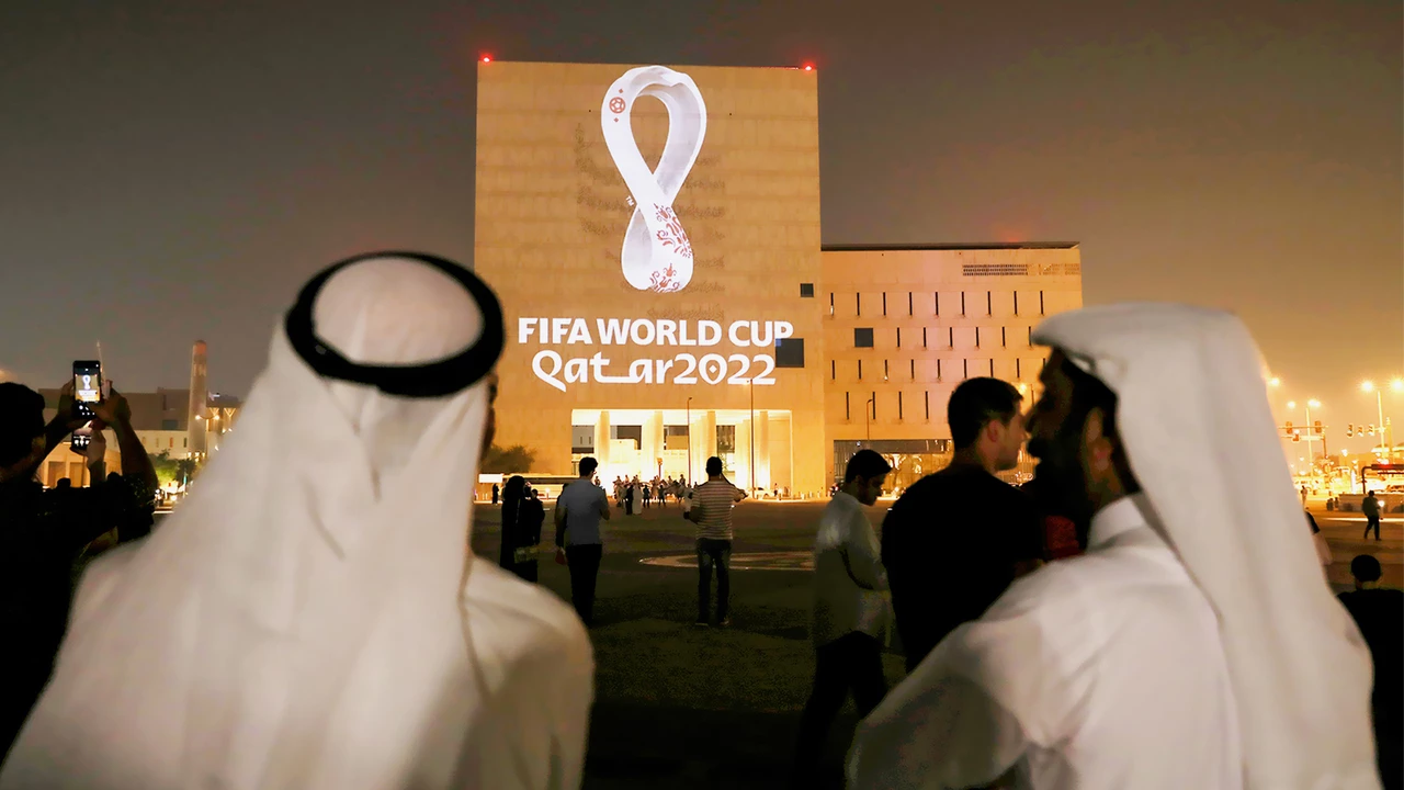 Cuidado, fanáticos: conocé todo lo que no se podrá hacer durante el Mundial Qatar 2022