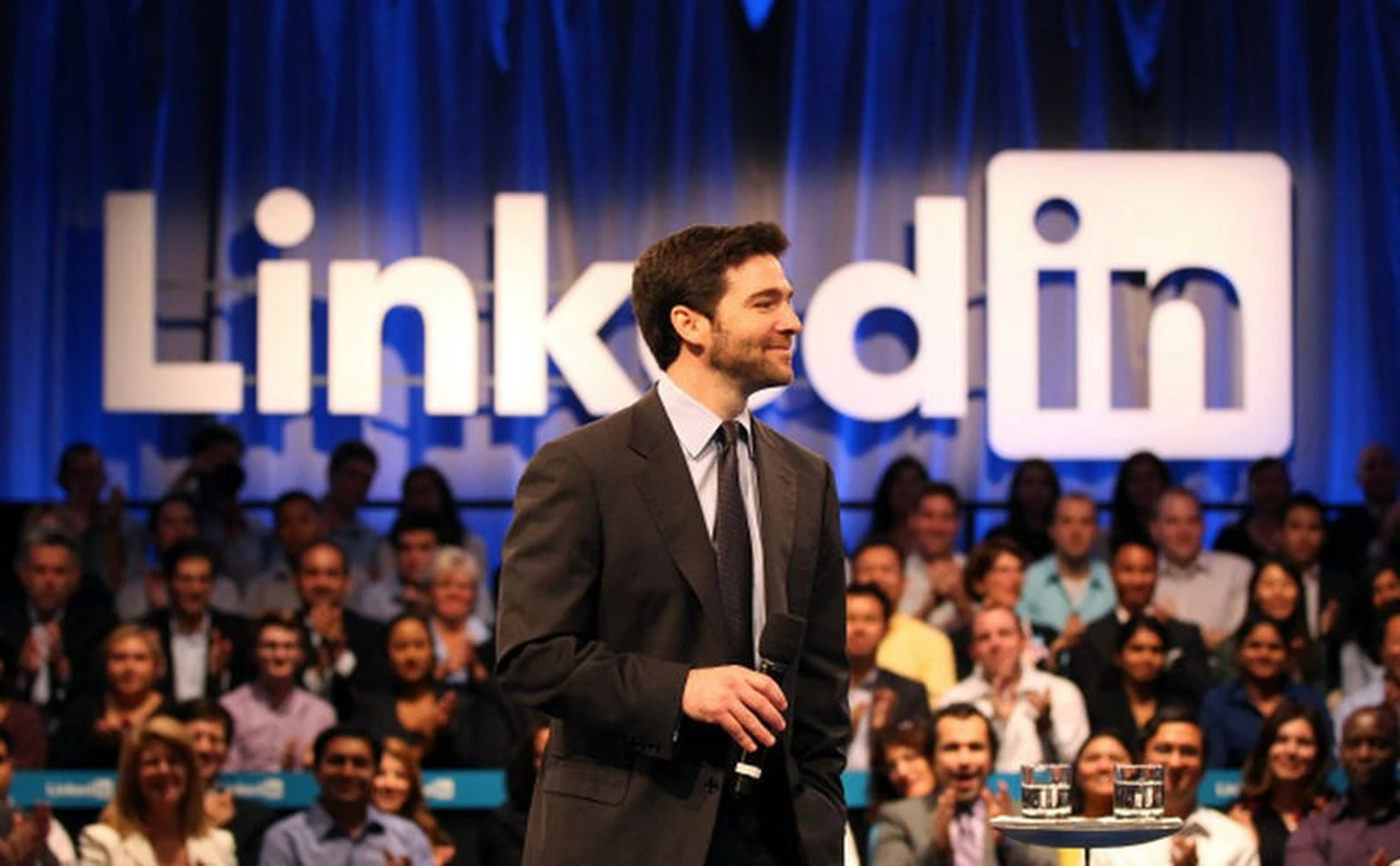 El CEO de LinkedIn aconseja a los emprendedores: "Si solo puedes hacer una cosa, hazla mejor que nadie"