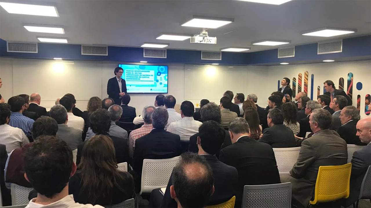 El Gobierno promueve a las compañías de seguros que inviertan en startups tecnológicas