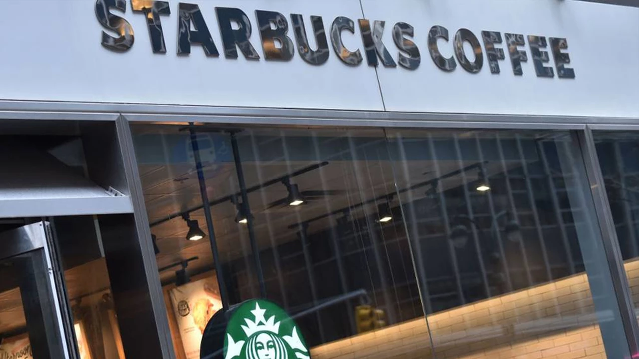 Café "expreso": Starbuck se une a Uber para ofrecer envíos a domicilio
